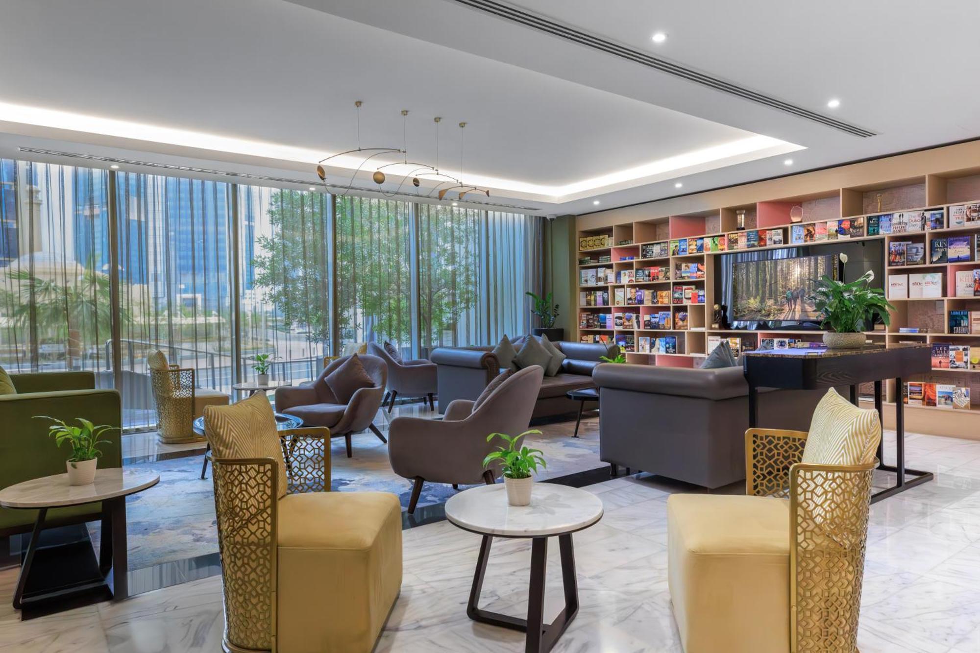 Somerset West Bay Doha Ngoại thất bức ảnh Library